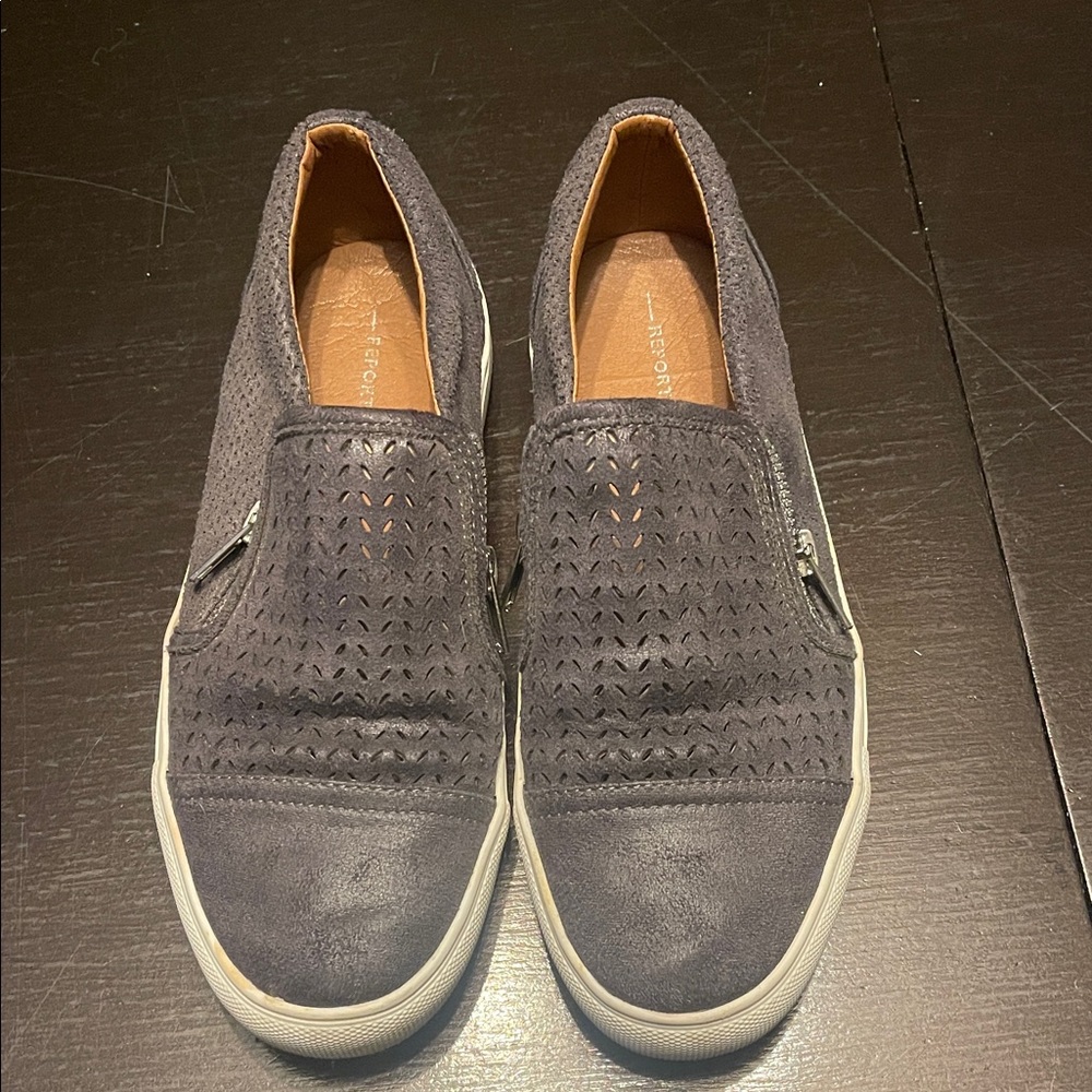 Report Dark Gray Women's Slip-On Loafers